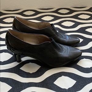 Joan&David Circa Luxe Bootie